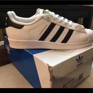 Adidas Men’s original Superstar 9 1/2